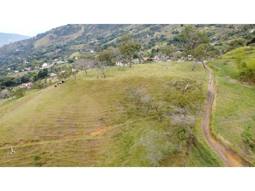 SE VENDE LOTE EN COPACABANA VEREDA ZARZAL PARTE ALTA — foto 5