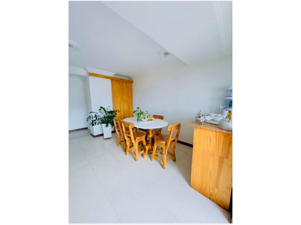 SE VENDE APARTAMENTO EN LAURELES LA CASTELLANA — foto 5