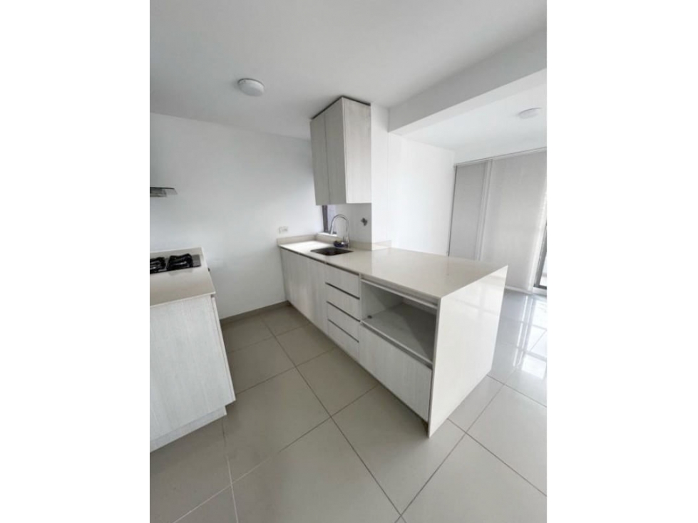 VENTA DE APARTAMENTO EN LA LOMA DE LOS BERNAL. — foto 5
