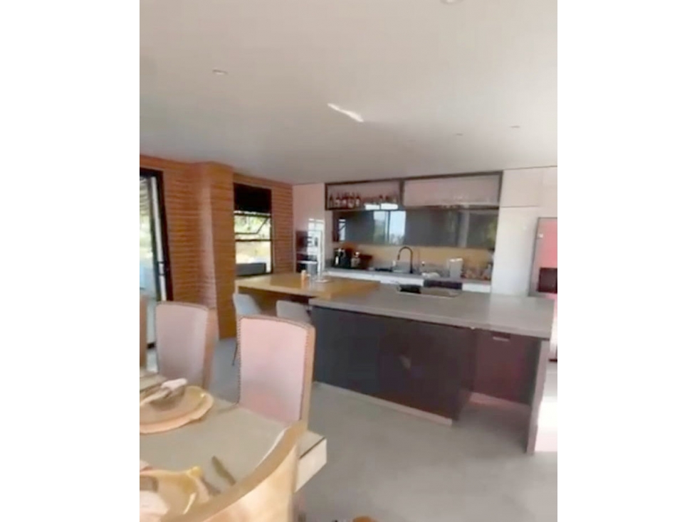VENTA DE CASA FINCA EN CONDOMINIO DE COPACABANA. — foto 6