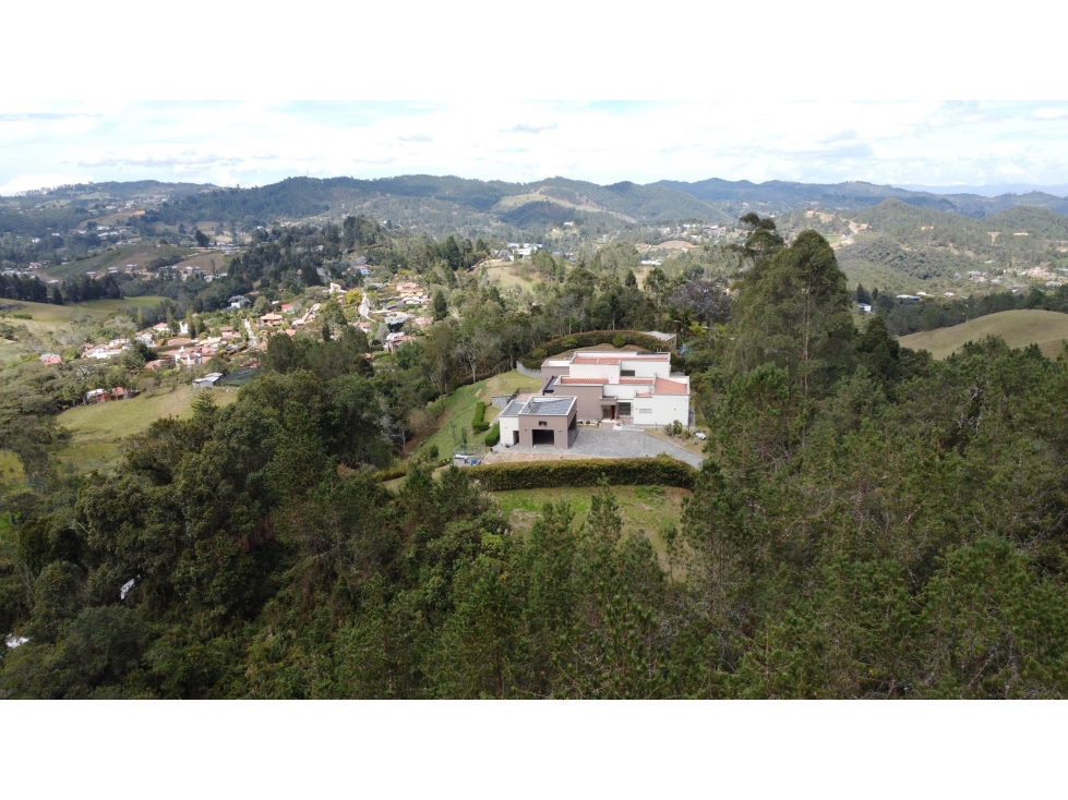 SE VENDE CASA CAMPESTRE EN LA LOMA DEL ESCOBERO — foto 5