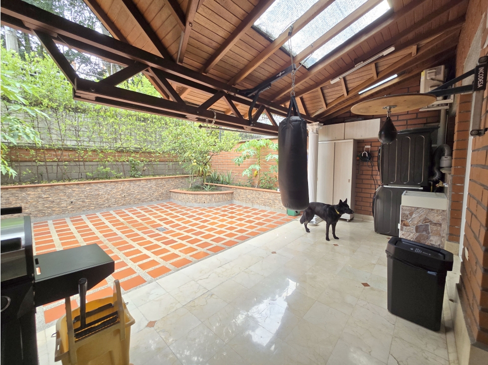 VENTA DE CASA EN LA LOMA DE LOS BERNAL. — foto 5