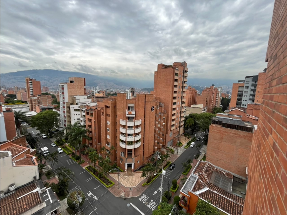 VENDO APARTAMENTO EN LAURELES SECTOR ESTADIO 5 HABITACIONES — foto 4
