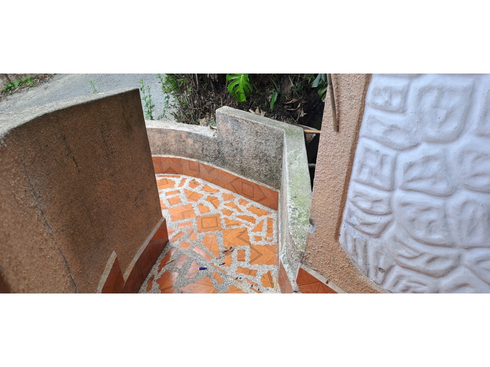 VENDO LOTE CON 2 PROPIEDADES CONSTRUIDAS EN SABANETA VEREDA LAS BRISAS — foto 6