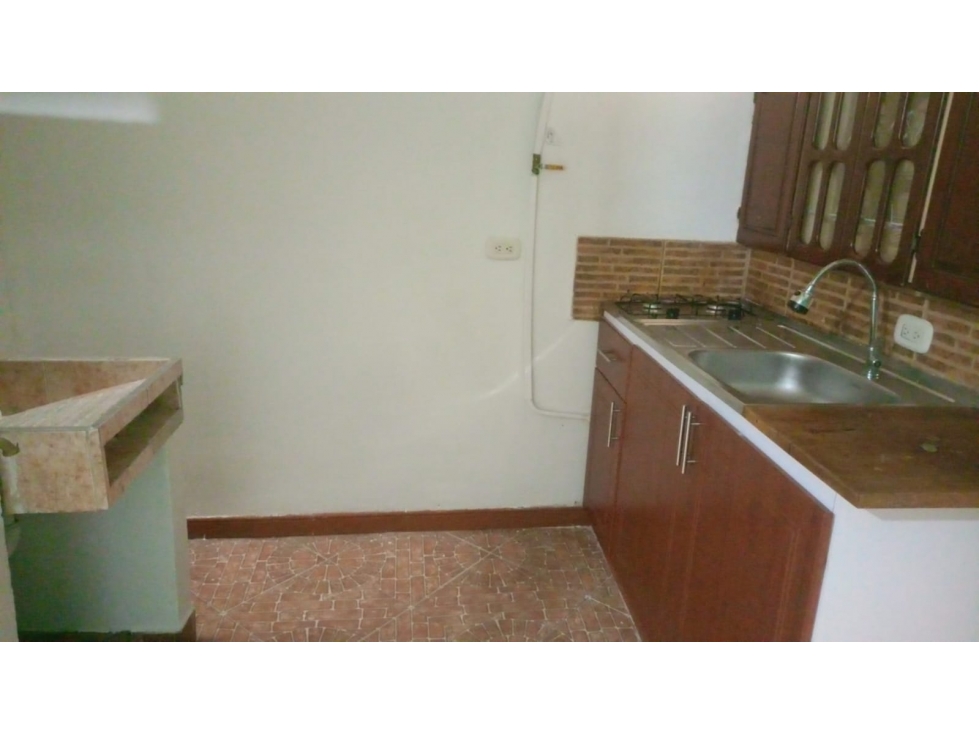 ARRIENDO APARTAESTUDIO EN PRADO CENTRO — foto 3