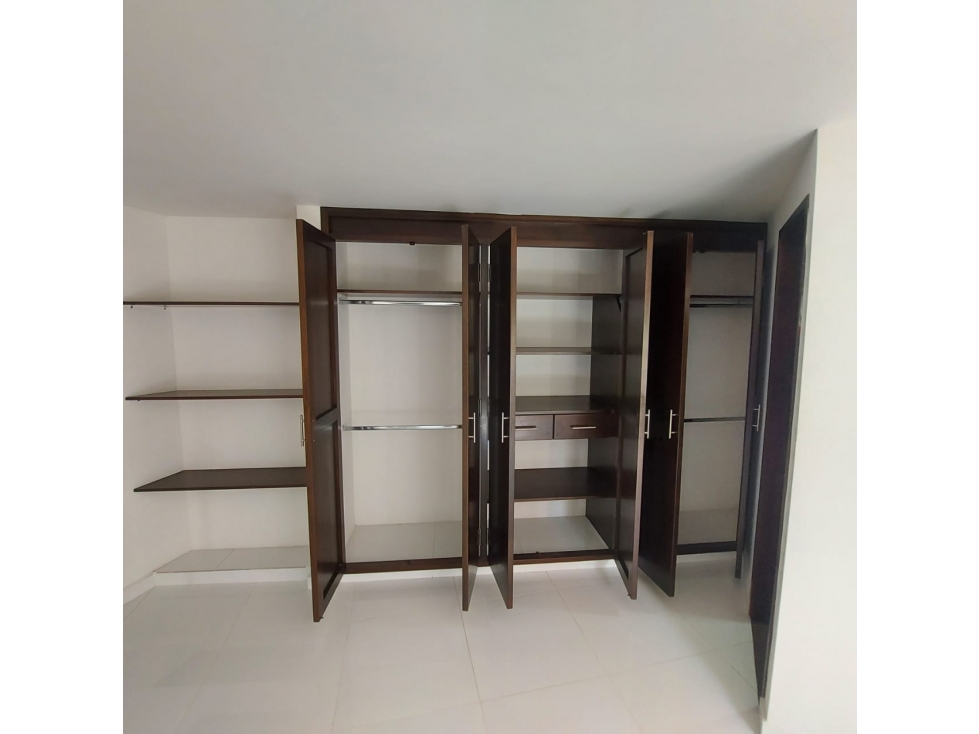 SE VENDE CÓMODO APARTA ESTUDIO EN LA LOMA DE LOS BERNAL — foto 6