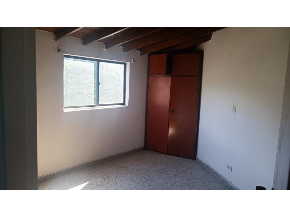 VENTA APARTAMENTO PARA REMODELAR EN PH LA AMERICA - EL DANUBIO — foto 6