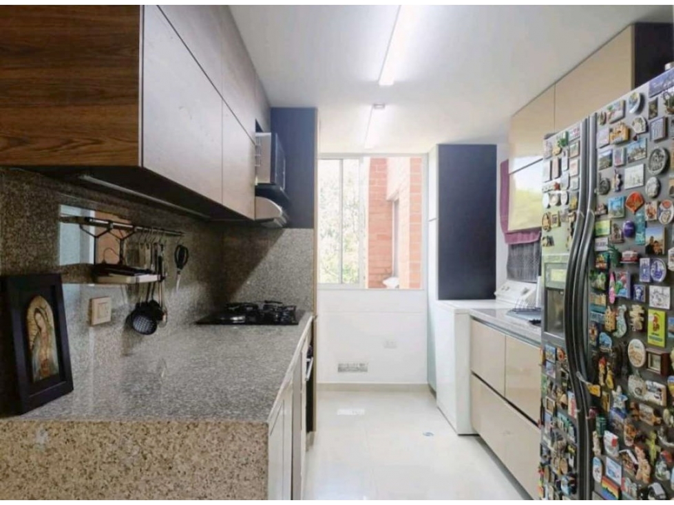 VENTA DE APARTAMENTO EN LA PARTE BAJA DE LA LOMA DE LOS BERNAL. — foto 6