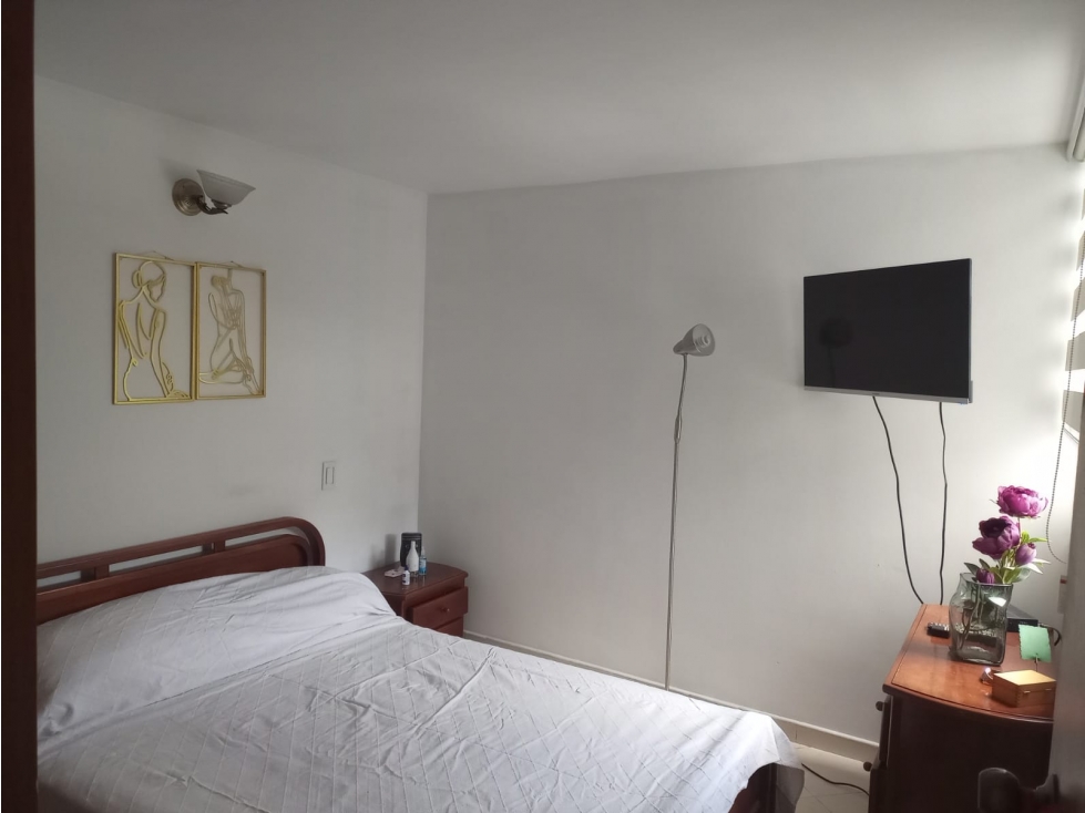 APARTAMENTO EN VENTA SECTOR LOS COLORES MEDELLIN. — foto 6