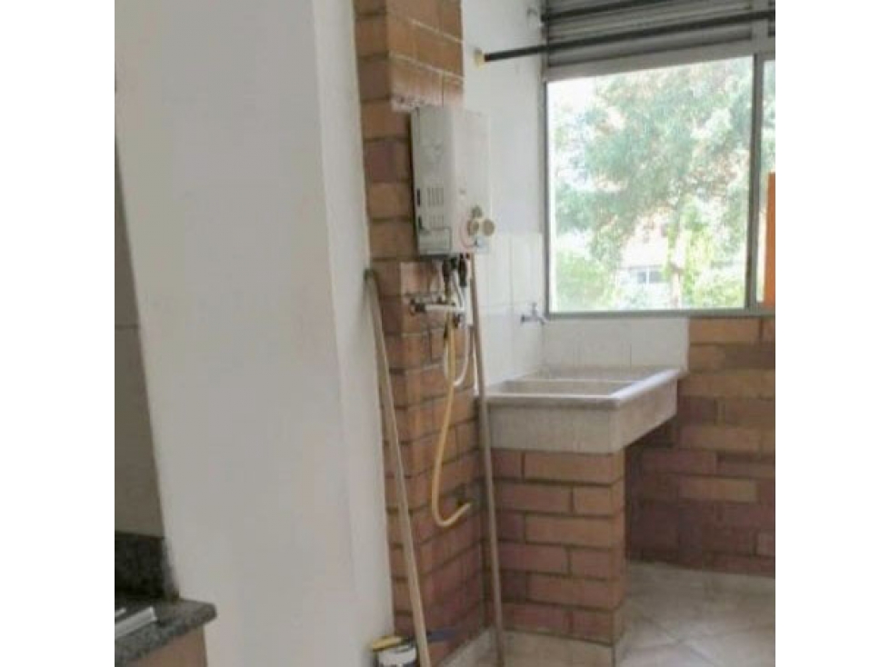 VENTA DE APARTAMENTO EN LA LOMA DE LOS BERNAL. — foto 6