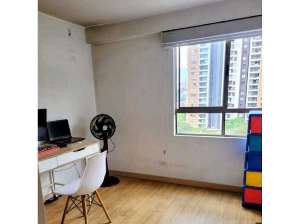 VENTA DE APARTAMENTO EN LA LOMA DE LOS BERNAL. — foto 6