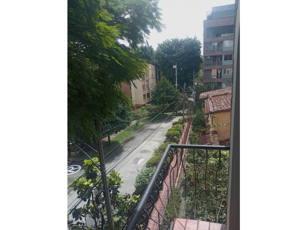 APARTAMENTO EN VENTA ENVIGADO EL PORTAL CON GARAJE EN EDIFICIO PH — foto 3