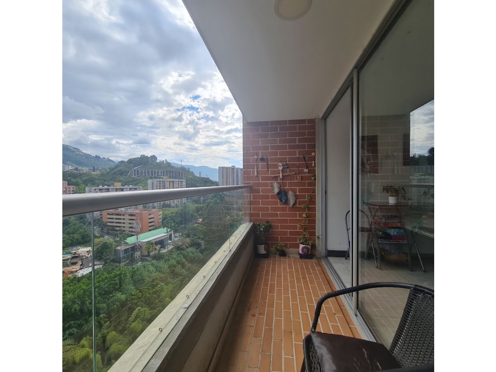 Apartamento en venta Envigado, sector El Chinguí.