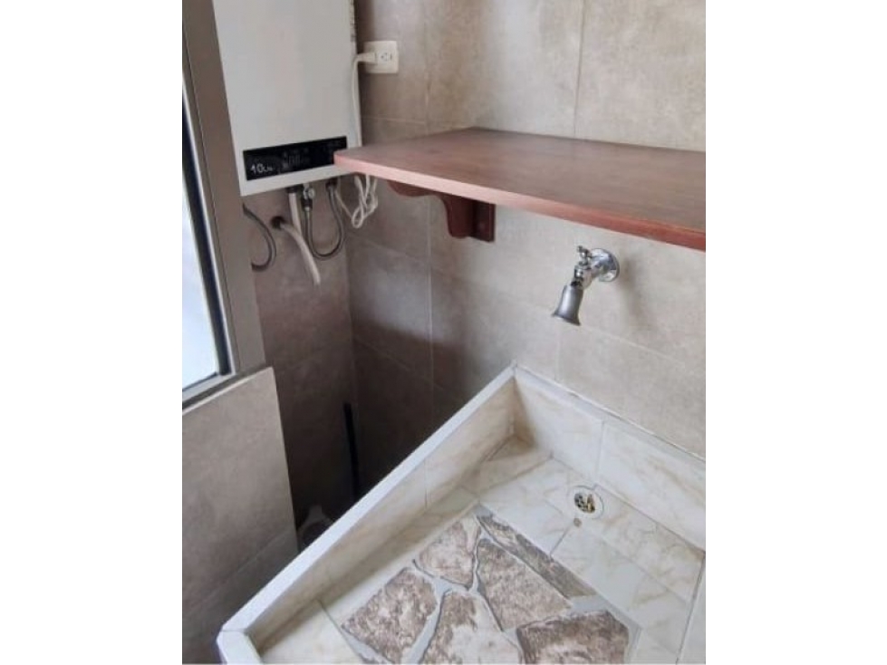 VENTA DE APARTAMENTO EN LA LOMA DE LOS BERNAL. — foto 6