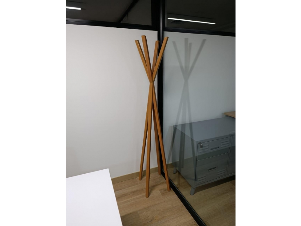 VENTA DE OFICINA EN LOS COLORES, MEDELLÍN — foto 6