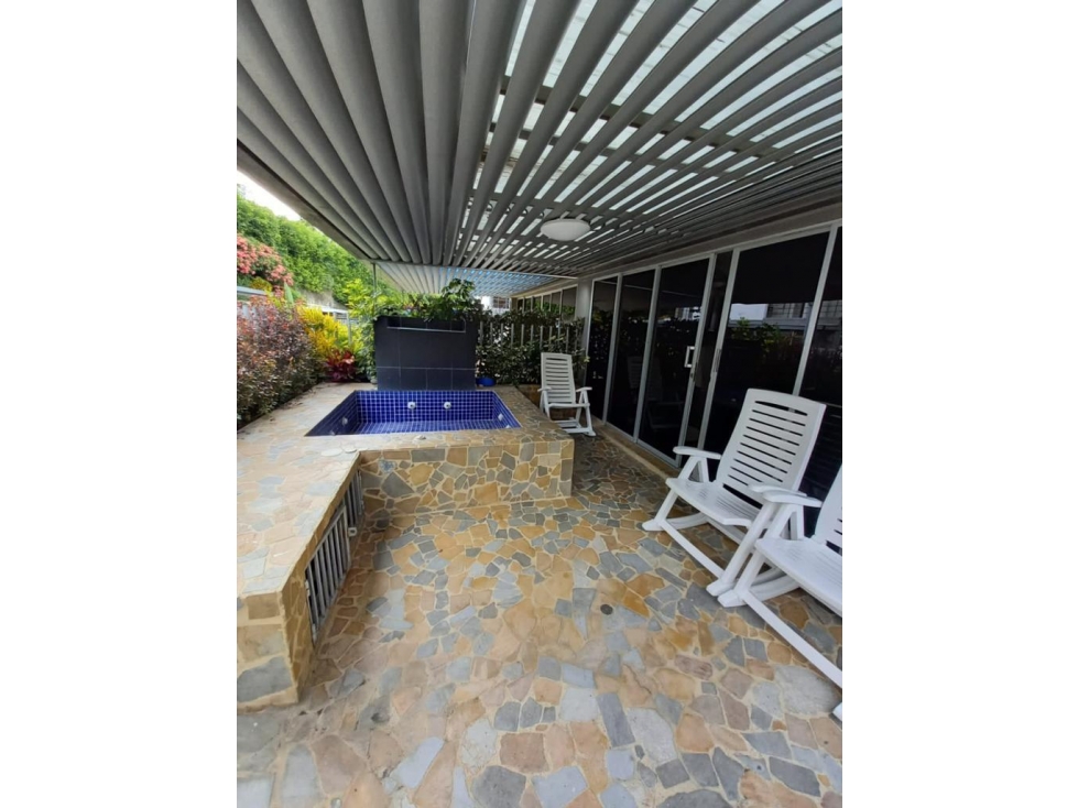 CASA EN UNIDAD CERRADA, SAN JERÓNIMO