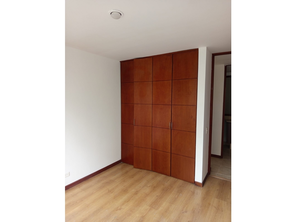 APARTAMENTO PARA LA VENTA EN EL POBLADO — foto 5