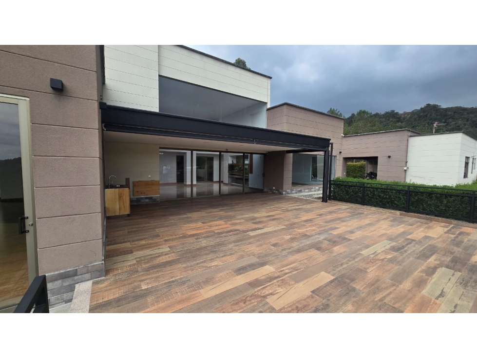 SE VENDE CASA CAMPESTRE EN LA LOMA DEL ESCOBERO — foto 6