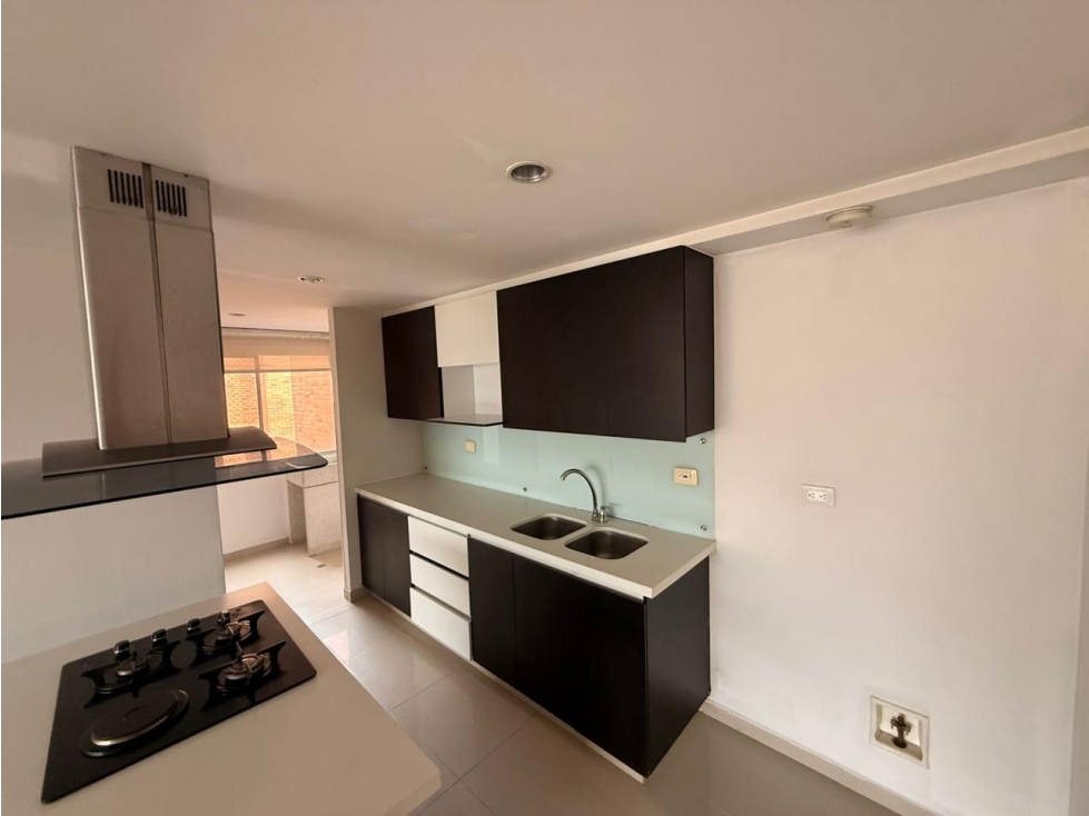 SE VENDE APARTAMENTO EN ENVIGADO LOMA DE LAS BRUJAS (PP) — foto 6