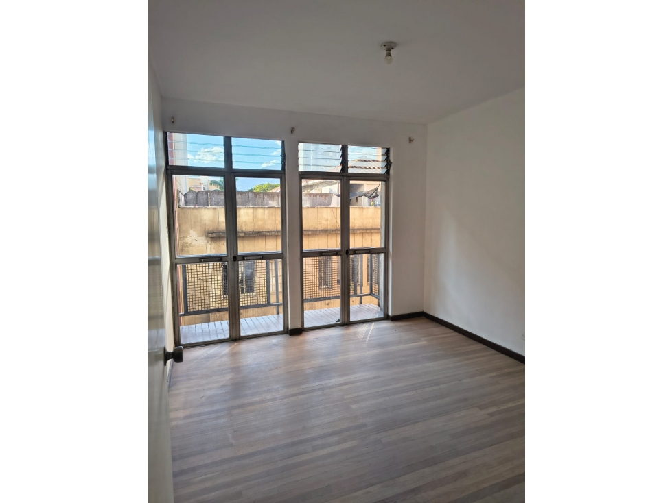VENTA DE APARTAMENTO EN EL CENTRO DE MEDELLIN — foto 2