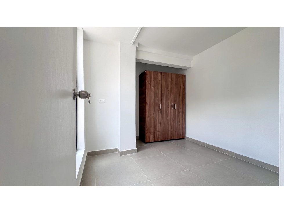 SE ARRIENDA APARTAMENTO EN BALCONES DE SERRANIA 40 M2 — foto 4