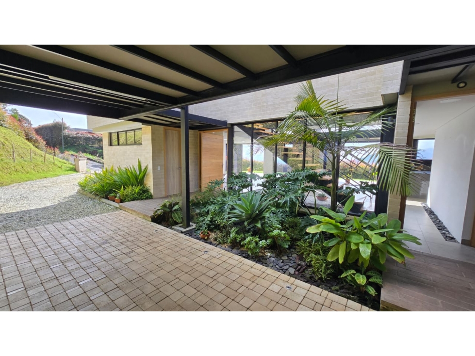 SE VENDE HERMOSA CASA CAMPESTRE LOMA DEL ESCOBERO - ENVIGADO - 5
