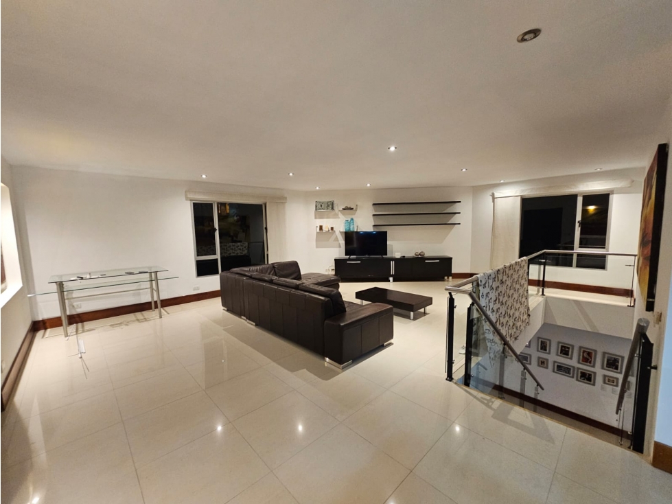 VENDO FINCA EN EL RETIRO EN UNIDAD RESIDENCIAL