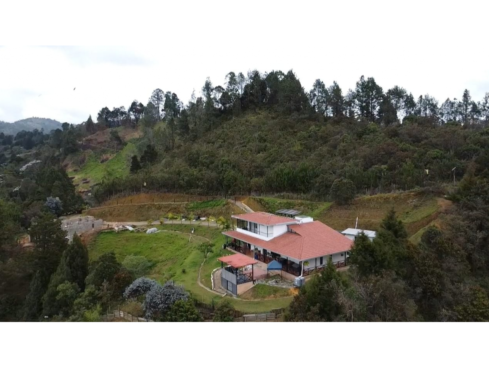 SE VENDE CASA CAMPESTRE EN GUARNE A 700 METROS DE LA VIA PPAL — foto 3