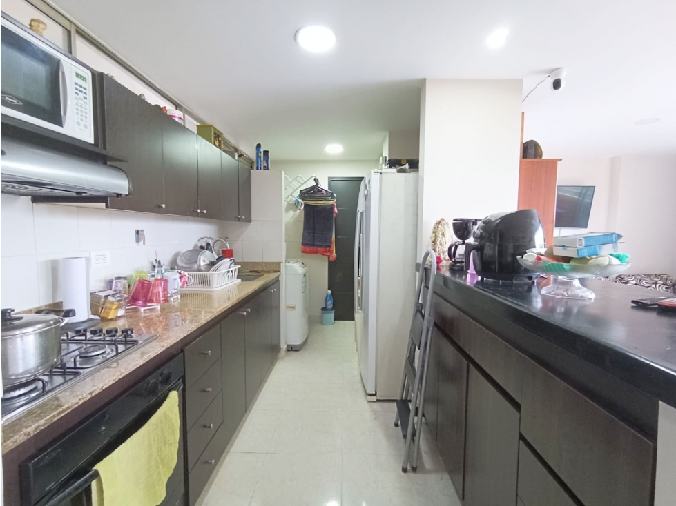 VENTA DE APARTAMENTO EN LA LOMA DE LOS BERNAL. — foto 6