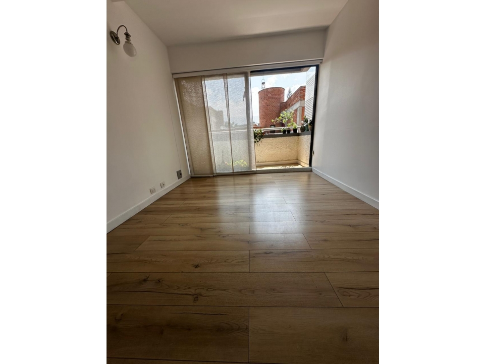 APARTAMENTO LA MOTA, PISO 4 SIN ASCENSOR — foto 2