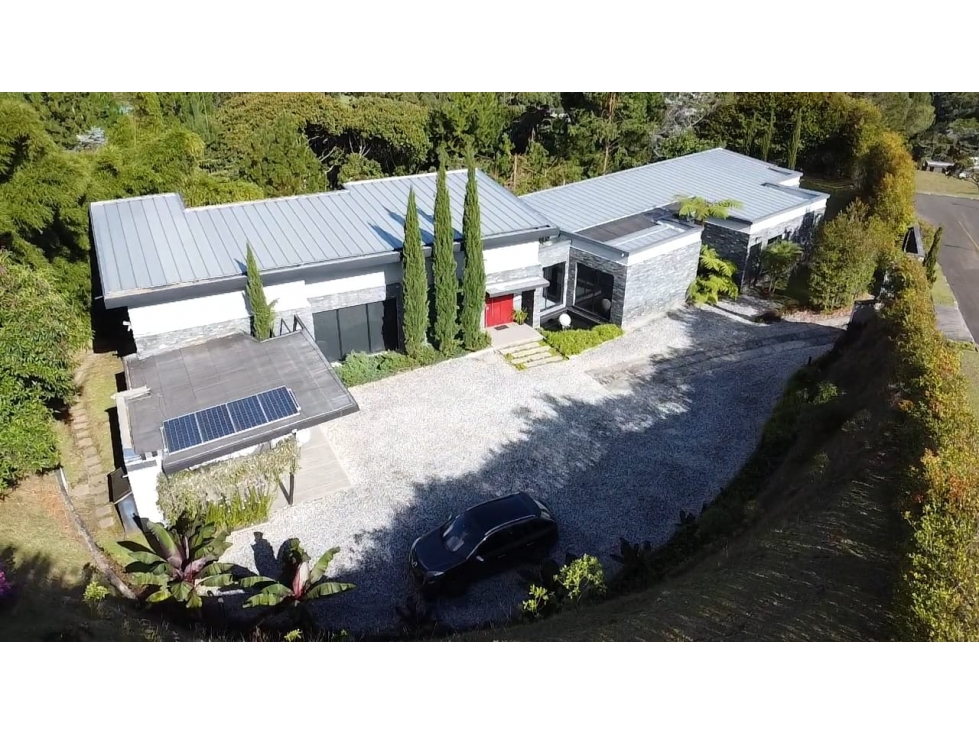SE VENDE CASA CAMPESTRE EN LA CEJA VIA SAN ANTONIO DE PEREIRA