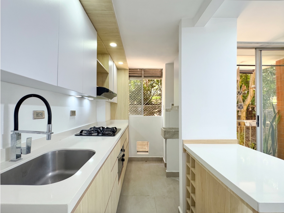 Venta Apto remodelado 57m2 - 3 habitaciones en Castropol, El Poblado — foto 6