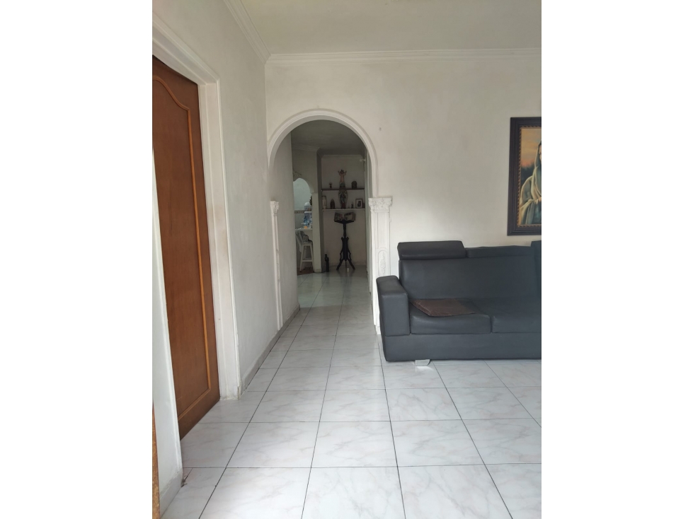 SE VENDE CASA PRIMER PISO EN CAMPO VALDES MUY BIEN UBICADA — foto 6