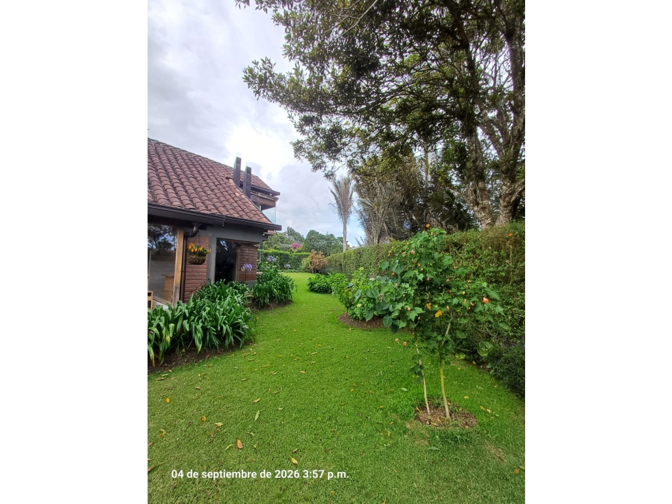 VENDO CASA CAMPESTRE EN LA ACUARELA ENVIGADO