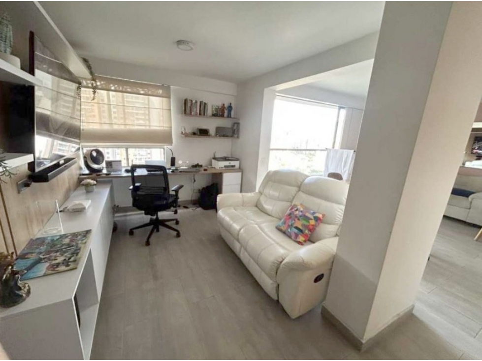 VENTA DE APARTAMENTO EN LA LOMA DE LOS BERNAL. — foto 6