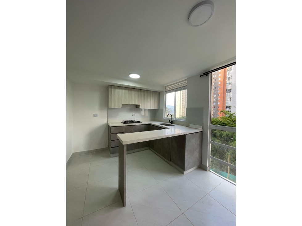 Apartamento en Venta de 50 m2 en Maria Auxiliadora Sabaneta — foto 2