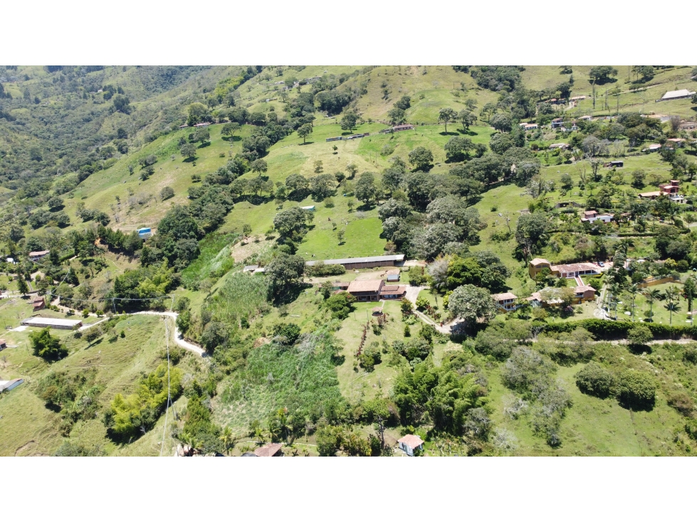 SE VENDE FINCA CABALLISTA EN GIRARDOTA - 4