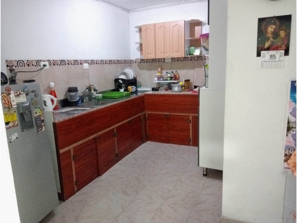CASA UNIFAMILIAR LAURELES, CERCA AL MALL — foto 4