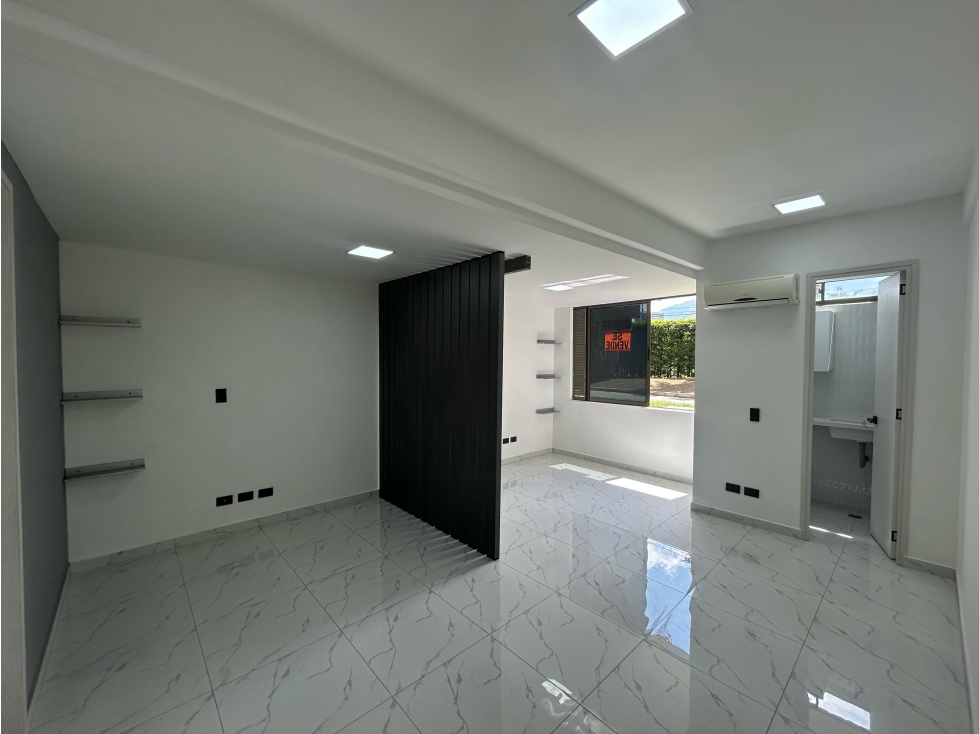 VENTA DE HERMOSA OFICINA EN CONQUISTADORES — foto 6