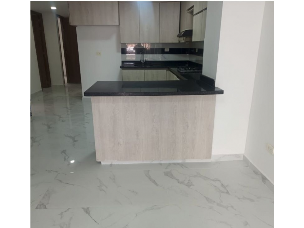 APARTAMENTO BELEN ROSALES, SOBRE LA 70 — foto 2