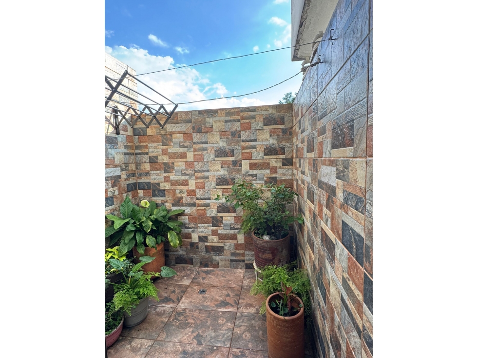 VENTA DE AMPLIO APARTAMENTO EN LAURELES — foto 6