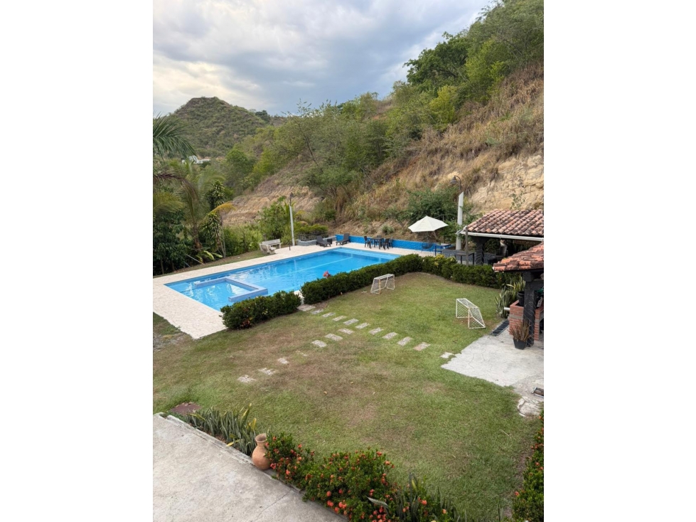 FINCA DE RECREO Y RENTA VACACIONAL EN SANTA FE DE ANTIOQUIA — foto 3