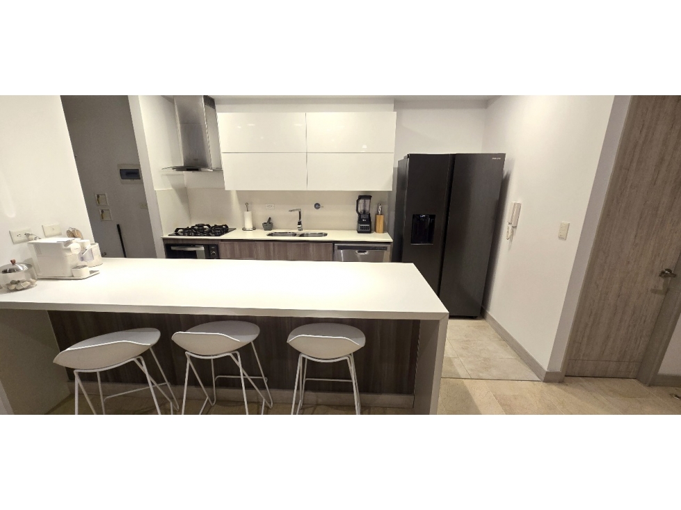VENDO APARTAMNETO EN EL POBLADO SECTOR LALINDE — foto 4