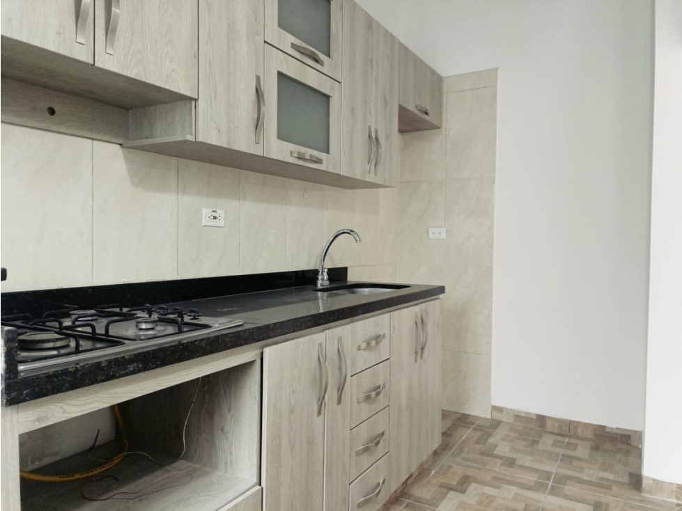 Venta apartamento en ITAGUI EN apartacasas 2 con balcón — foto 4