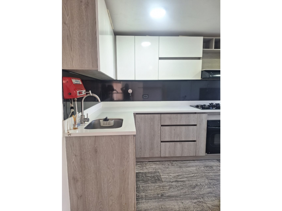 VENDO APARTAMENTO EN LOS COLORES — foto 4