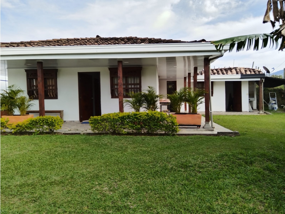 VENDO FINCA POTENCIAL EN EL PEÑOL ANTIOQUIA - 3