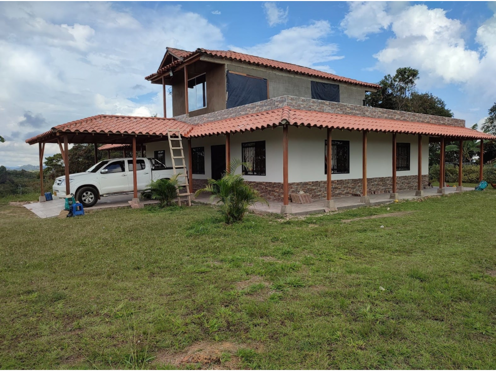 CASA CAMPESTRE EN YOLOMBÓ - 6