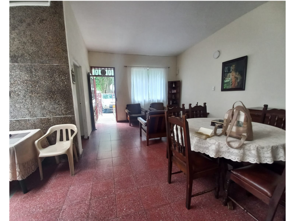 CASA UNIFAMILIAR SANTA LUCIA