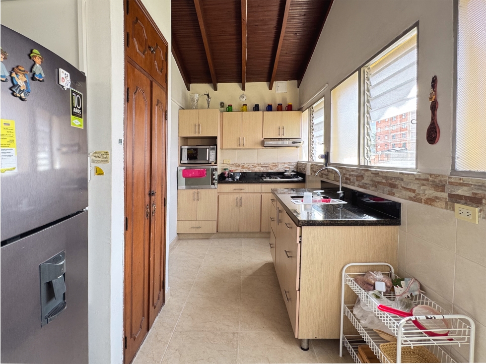 VENTA APARTAMENTO 116 m², Laureles P.4 (EN ESCALAS) — foto 4