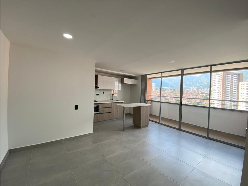 APARTAMENTO BELLO FABRICATO, DISTRITO PLAZA — foto 3